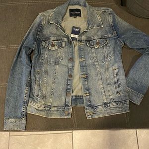 Lucky Brand Denim Jacket Size M never worn, brand new with tags